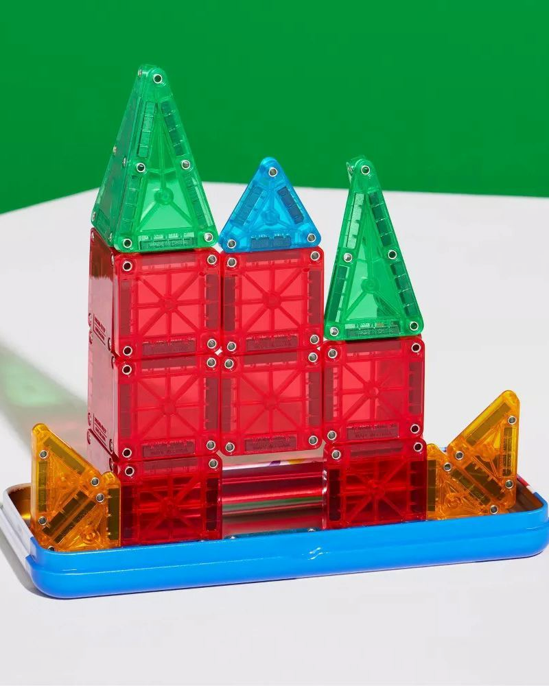 microMAGS castle built on the tin baseplate