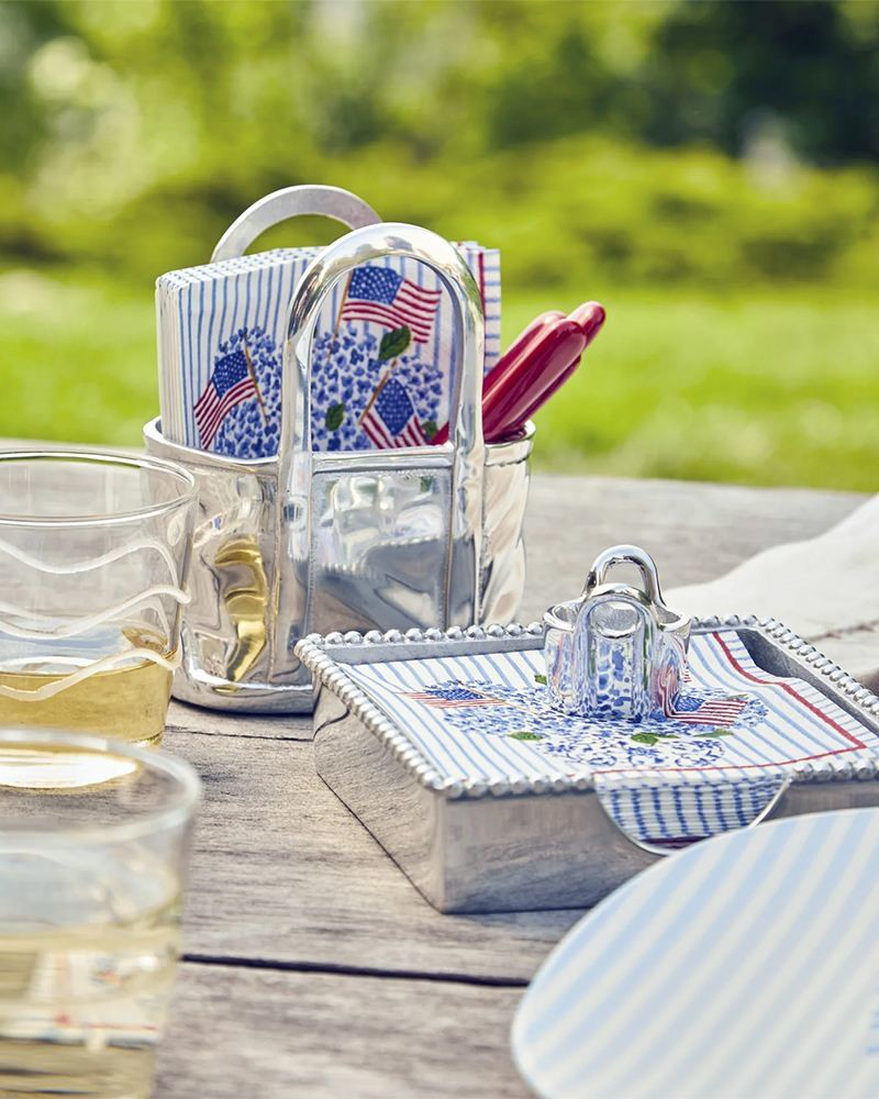 Mariposa Flags & Hydrangeas Napkin Set