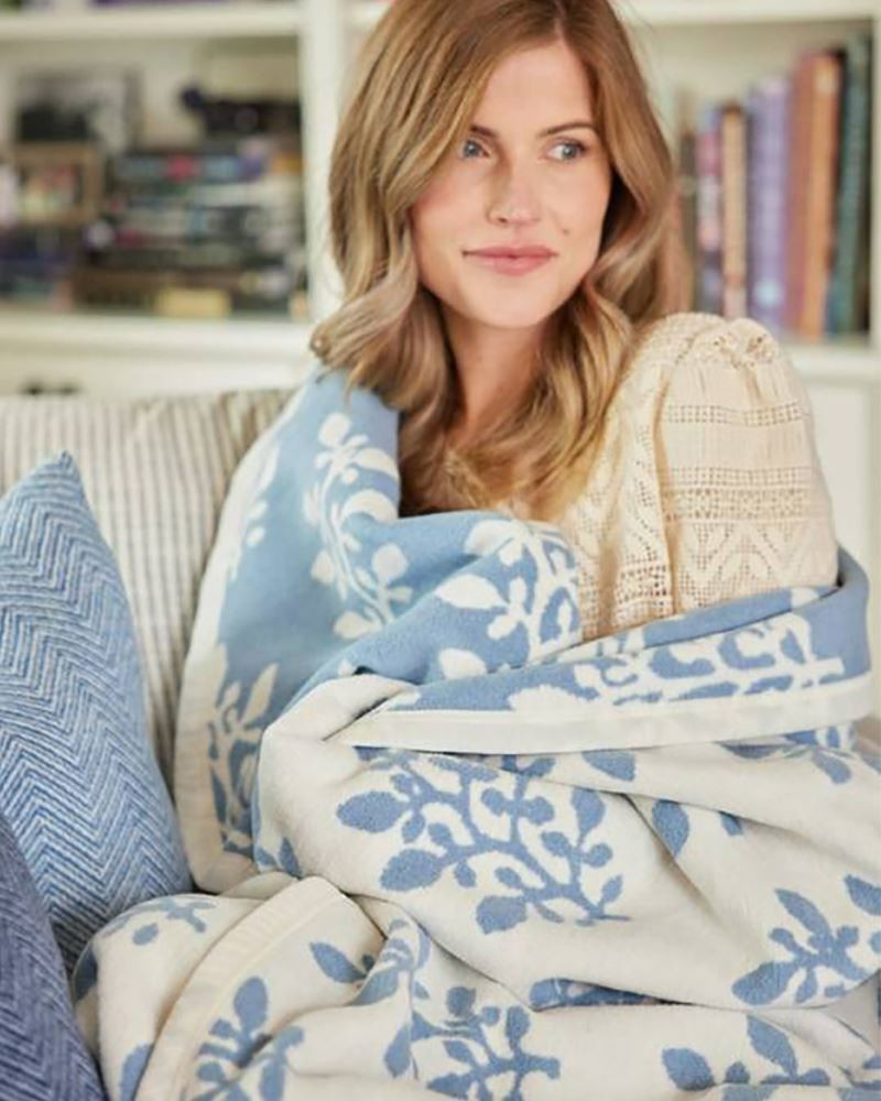 ChappyWrap Garden Gate Blanket - Thumbnail 4