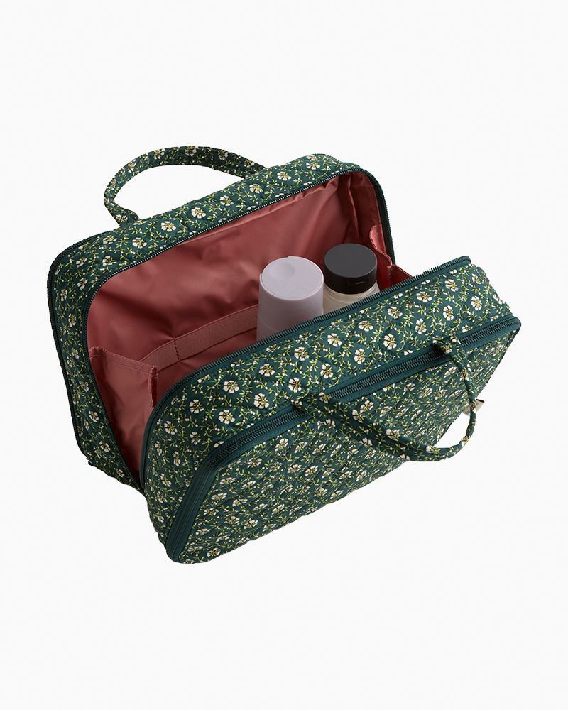 Ultimate Travel Case in Mistletoe Lattice | Vera Bradley | The